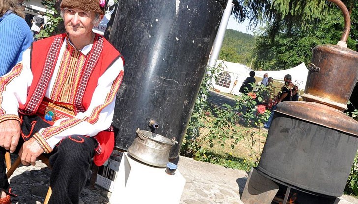 От вчера влезе в сила забраната за варене на домашна ракия