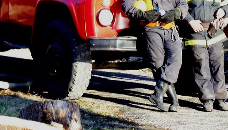 Намесата на русенските пожарникари е била наложителна, за да спре изтичането на газ