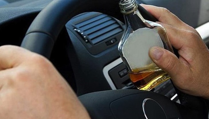 На шофьора е съставен акт и му е връчен талон за медицинско изследване