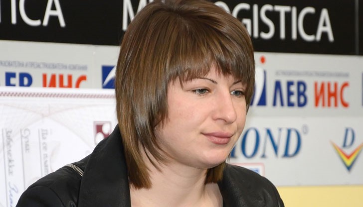 Петкратната световна шампионка Станка Златева обяви, че слага край на състезателната си кариера заради травма