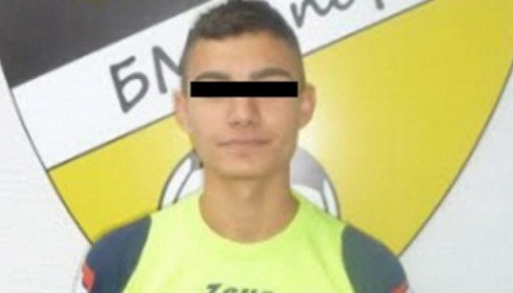 Младеж на 17 г. се озова в болница, след като бе наръган с нож от 14-годишно момче след спор за футбол Младеж на 17 г. се озова в болница, след като бе наръган с нож от 14-годишно момче след спор за футбол