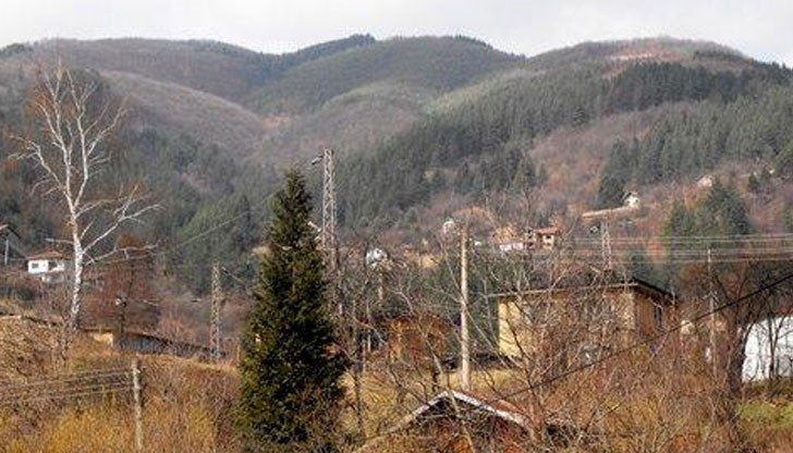 Шофьорите да се движат с повишено внимание и съобразена скорост