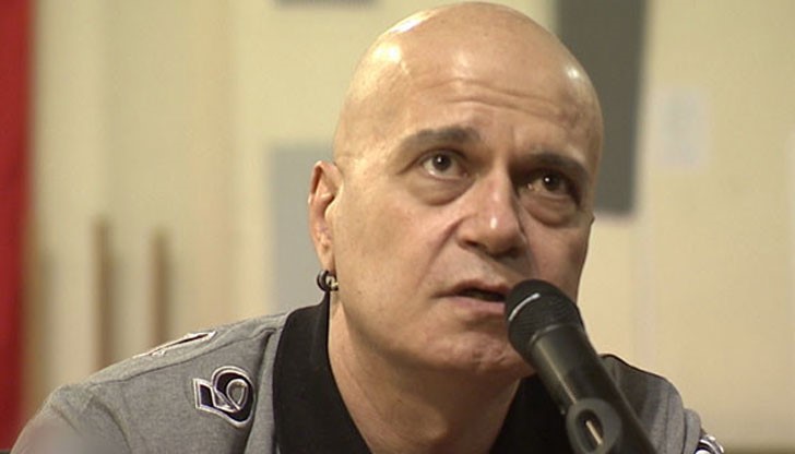 Среща между Слави Трифонов и студенти от Софийския университет няма да има Среща между Слави Трифонов и студенти от Софийския университет няма да има