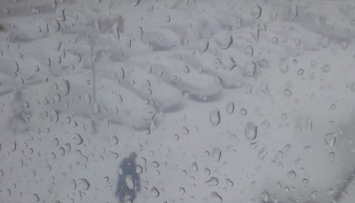 По-тежката обстановка предстои. Очакваме сериозни заледявания поради драстичното падане на температурите в понеделник и вторник По-тежката обстановка предстои. Очакваме сериозни заледявания поради драстичното падане на температурите в понеделник и вторник