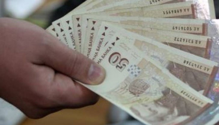 Мъж от Русе и майка му станали жертва на нова схема "проблеми с тока" Мъж от Русе и майка му станали жертва на нова схема "проблеми с тока"