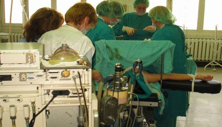 Туморът тежи повече от 8 кг, а диаметърът му надхвърля 40 см Туморът тежи повече от 8 кг, а диаметърът му надхвърля 40 см