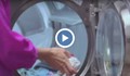 Жена сложи алуминиево фолио в пералнята, вижте блестящия резултат