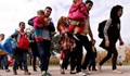 Масови бягства на бежанци от България