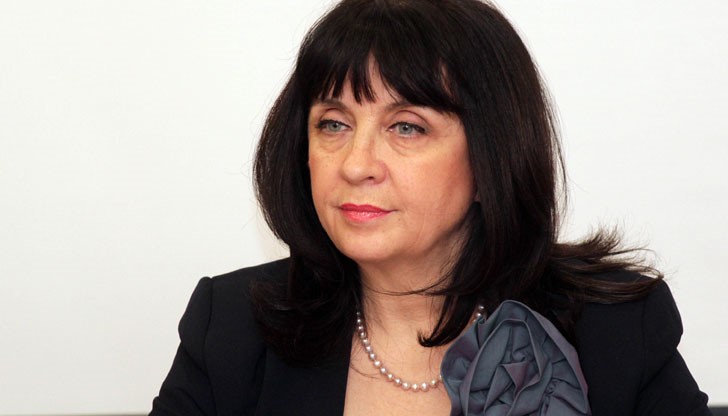 Мисля, че най-коректното и най-достойното е човек да се оттегли от този момент Мисля, че най-коректното и най-достойното е човек да се оттегли от този момент