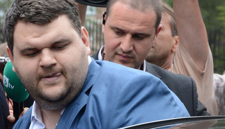 През последните седмици в медиите зачестиха опитите за умишлено дискредитиране на „Булгартабак“, чрез използване на моето име