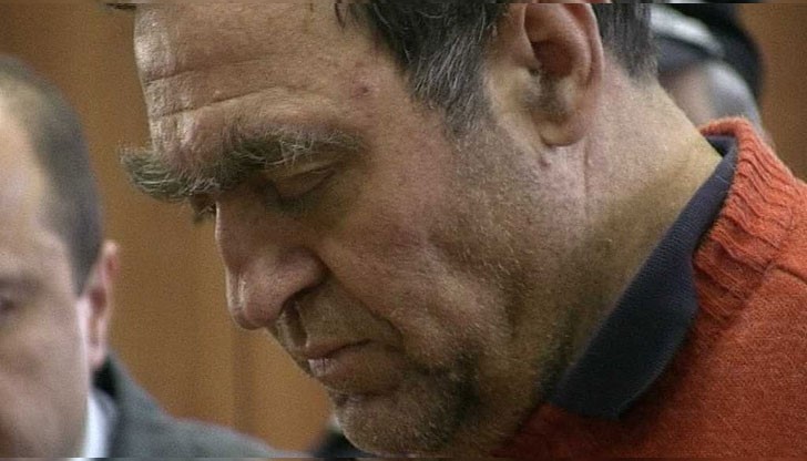 Евстатиев не говори с медицинския екип, адвокатите и близките си Евстатиев не говори с медицинския екип, адвокатите и близките си