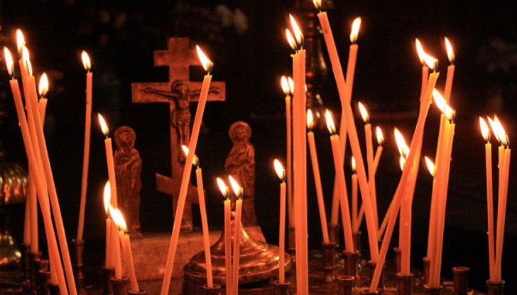 Тя е една от трите Големи Задушници , които православните християни отбелязват всяка година Тя е една от трите Големи Задушници , които православните християни отбелязват всяка година