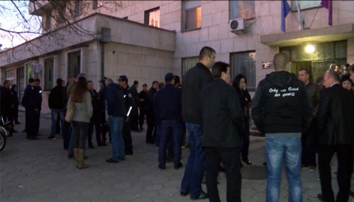 Екстремните мерки бяха предприети заради съмнителен багаж оставен в търговски обект/ Снимката е илюстративна