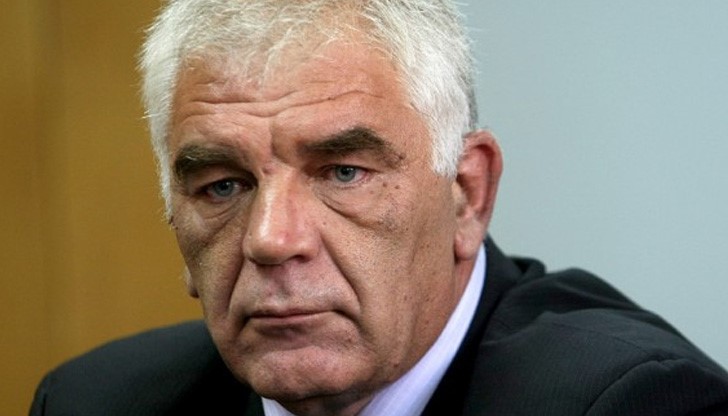 През последните дни Танов е имал сериозни здравословни проблеми, вдигал високо кръвно налягане През последните дни Танов е имал сериозни здравословни проблеми, вдигал високо кръвно налягане