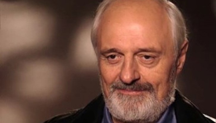 През март режисьорът ще гостува в София заедно със съпругата си, две дъщери (от общо пет деца) и със своя племенник През март режисьорът ще гостува в София заедно със съпругата си, две дъщери (от общо пет деца) и със своя племенник