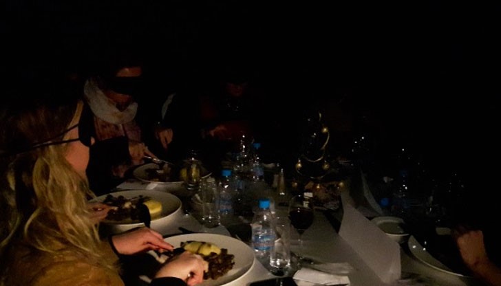 Яденето на тъмно води до намаляване на апетита и заради появяващият се страх Яденето на тъмно води до намаляване на апетита и заради появяващият се страх