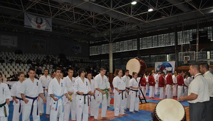 Днес, в зала „Дунав“ се провежда Държавното първенство за младежи по карате Киокушин-кан
