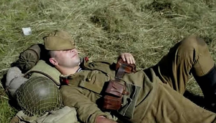 Няма нищо страшно, ако днешните младежи опознаят живота и чрез шест месеца в казармата Няма нищо страшно, ако днешните младежи опознаят живота и чрез шест месеца в казармата