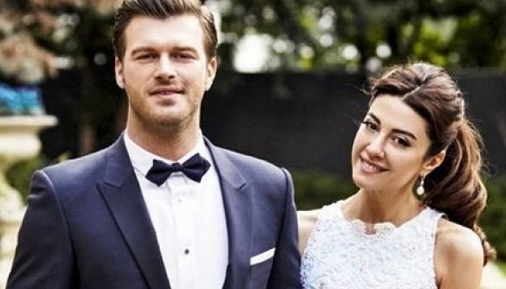 Двамата с красивата му половинка Башак Дизер излетяха от Истанбул в Париж и си казаха "да" в тесен семеен кръг