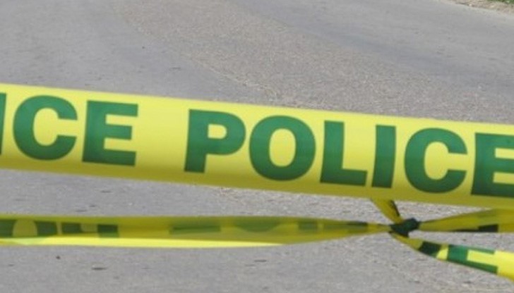 Незабавно на място са изпратени полицейски екипи, а районът бил отцепен Незабавно на място са изпратени полицейски екипи, а районът бил отцепен