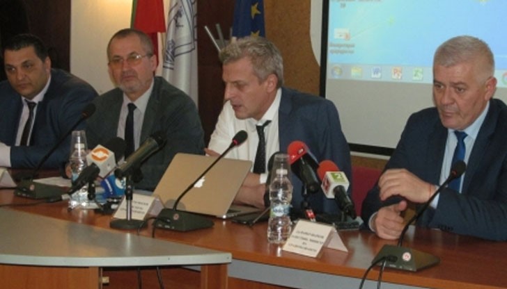 Москов представи проекта на здравната карта в Русе Москов представи проекта на здравната карта в Русе