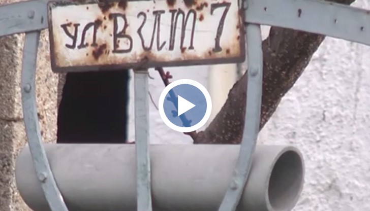 Само бързата намеса на пожарникарите е спасила съседен имот