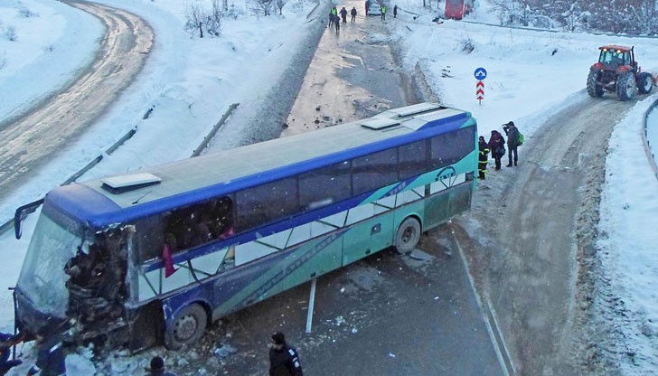 10 българи са пострадали при катастрофа с автобус в района на местността Крива Паланка, Македония. Снимката е илюстративна
