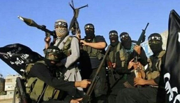Неизвестни бедуини нахлули и изклали 22 терористи
