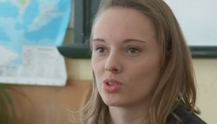 Астрофизикът е поканил Неда Лаптева на официална вечеря, която ще бъде втората им среща