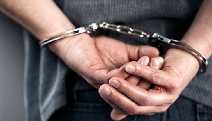 В хода на разследването полицаите са установили, че извършителят е стар познайник на МВР В хода на разследването полицаите са установили, че извършителят е стар познайник на МВР