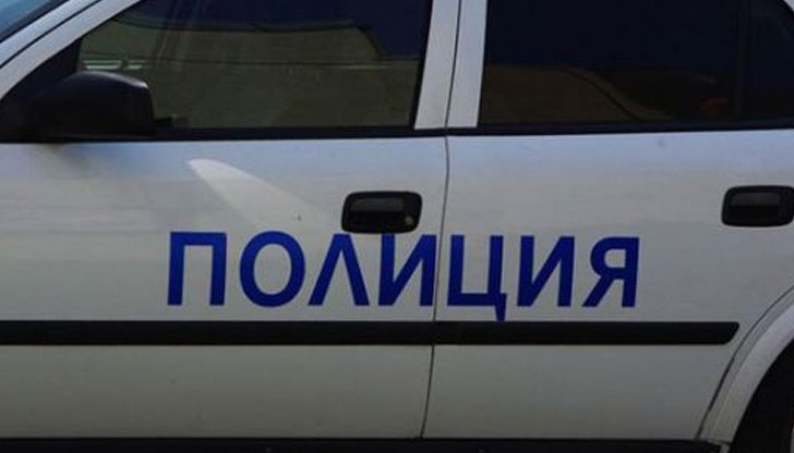 Според потърпевшия, извършителят бил на 25-30 години,  висок около 160-165 см, със слабо телосложение