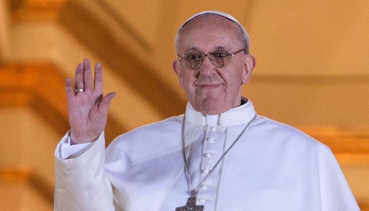 Папата: Меркел ме попита дали наистина смятам, че Европа вече не може да има деца Папата: Меркел ме попита дали наистина смятам, че Европа вече не може да има деца