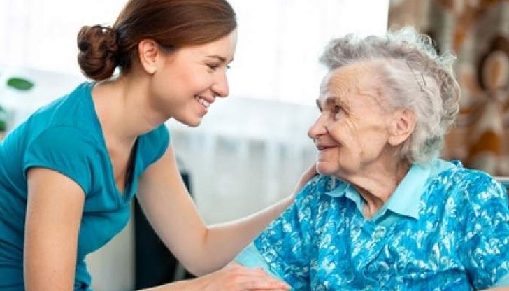 Новото име на проекта е „Независим живот в звено за услуги в домашна среда – Русе“