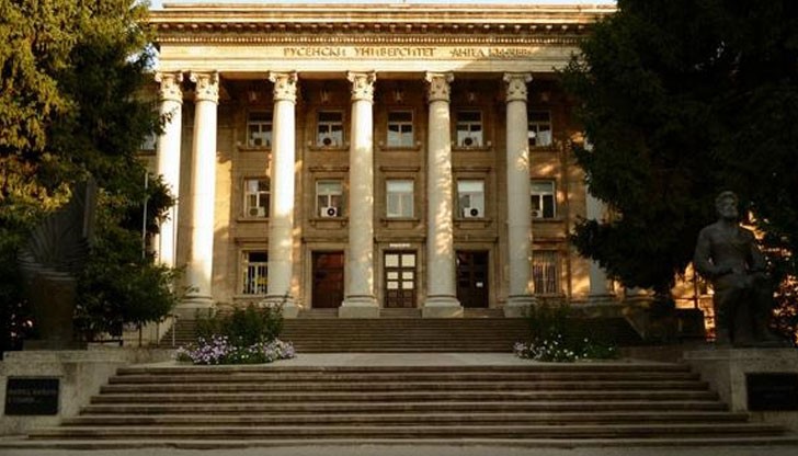 Те са под формата на единен приемен изпит (ЕПИ) във вид на тест, който се състои от две части Те са под формата на единен приемен изпит (ЕПИ) във вид на тест, който се състои от две части