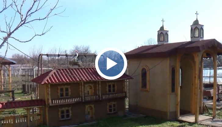 Пенсионер от русенското село Ряхово сам построи малка църква в двора на къщата си край брега на Дунав