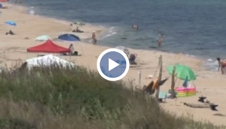 Депутатит ще гласуват закон с който се забранява къмпингуването на 100 метра от плажа, с глоба от 1000 до 10 000 лева