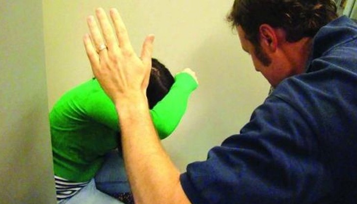 Извършител на побой е задържан в ареста Извършител на побой е задържан в ареста