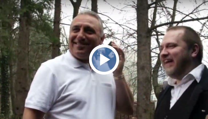 Реакцията на Стойчков като чу песента бе искрена усмивка