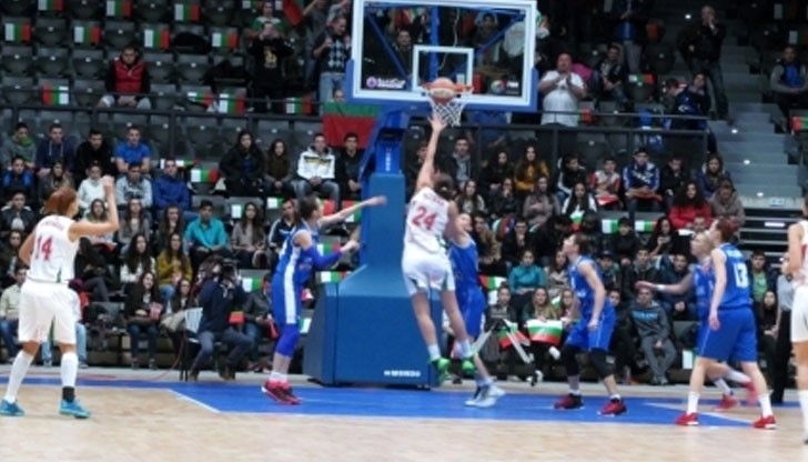 Двете баскетболни срещи ще са в Русе, в "Арена Булстрад" с начален час 18 часа Двете баскетболни срещи ще са в Русе, в "Арена Булстрад" с начален час 18 часа