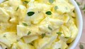 Вкусна салата от варени яйца