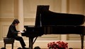 14-годишен пианист от Русе ще свири в Ню Йорк