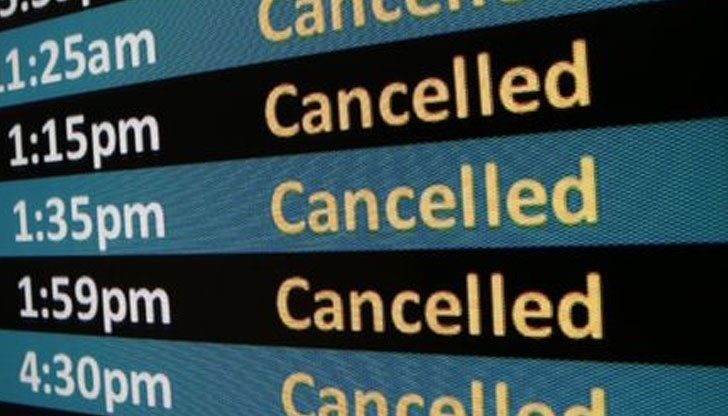 Пътниците могат да следят интернет страницата на летище София, където могат да открият актуална информация