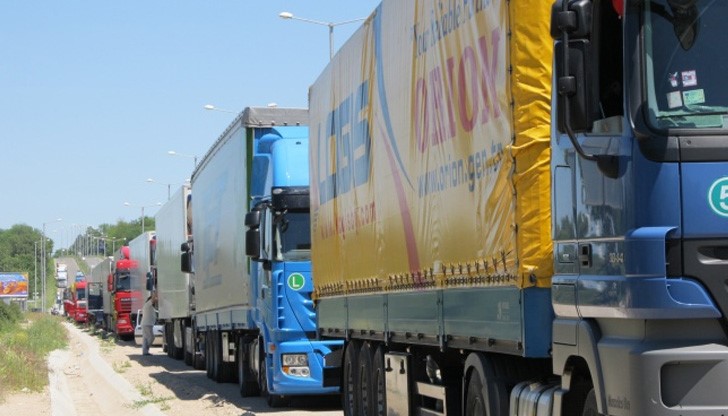 Тарифата ще зависи от теглото на камиона, от газовите емисии и от пътя