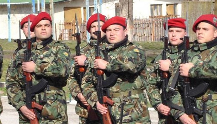 Глад за офицери и лекари под пагон Глад за офицери и лекари под пагон