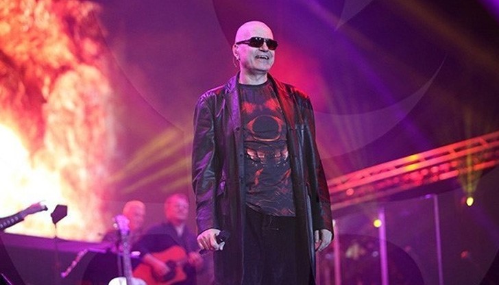 Слави призна, че е оглеждал залата и много я харесал