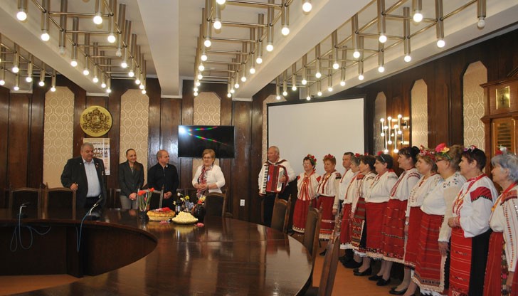 Членове на Българската асоциация на пенсионерите пресъздаде обичаят Баба Марта