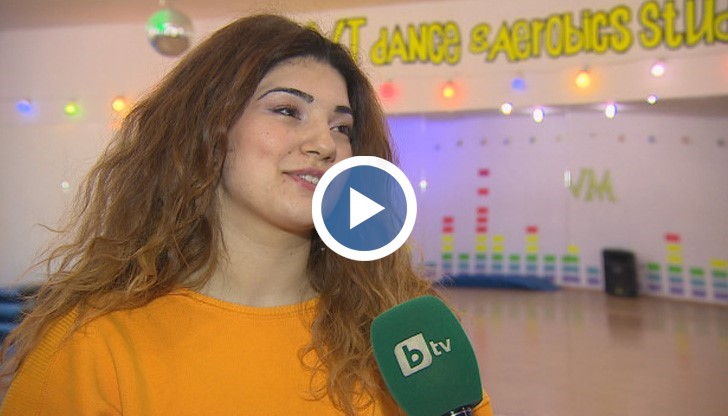 Освен, че танцува, тя е и хореограф. Била е и жури на международни конкурси