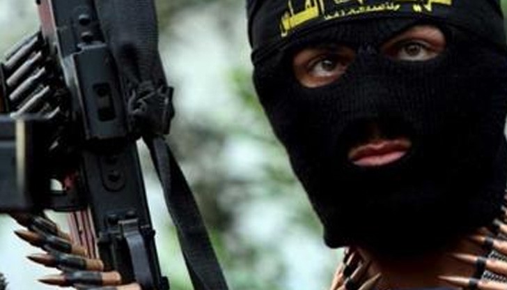 Полицията предупреждава, че е възможно членове на ИД да са набелязали култови места, както и консулства и посолства и храмове на християни и евреи