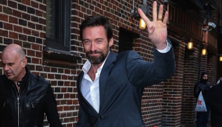 Хю, наследниците му и още няколко души попаднали в мъртво вълнение Хю, наследниците му и още няколко души попаднали в мъртво вълнение