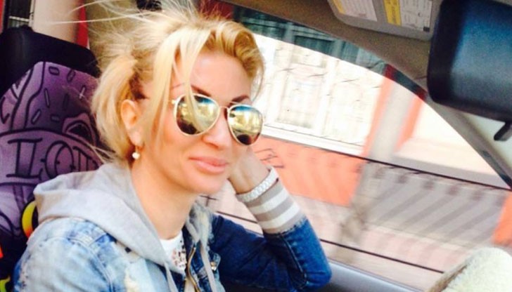 Ден след ужасяващата трагедия стават известни все повече подробности около фаталния за 62-мата му пътници полет на дубайски Боинг 737 Ден след ужасяващата трагедия стават известни все повече подробности около фаталния за 62-мата му пътници полет на дубайски Боинг 737